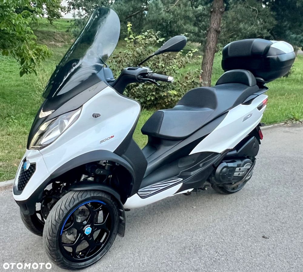 Piaggio MP-3 - 7