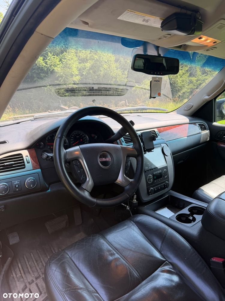 GMC Yukon - 5