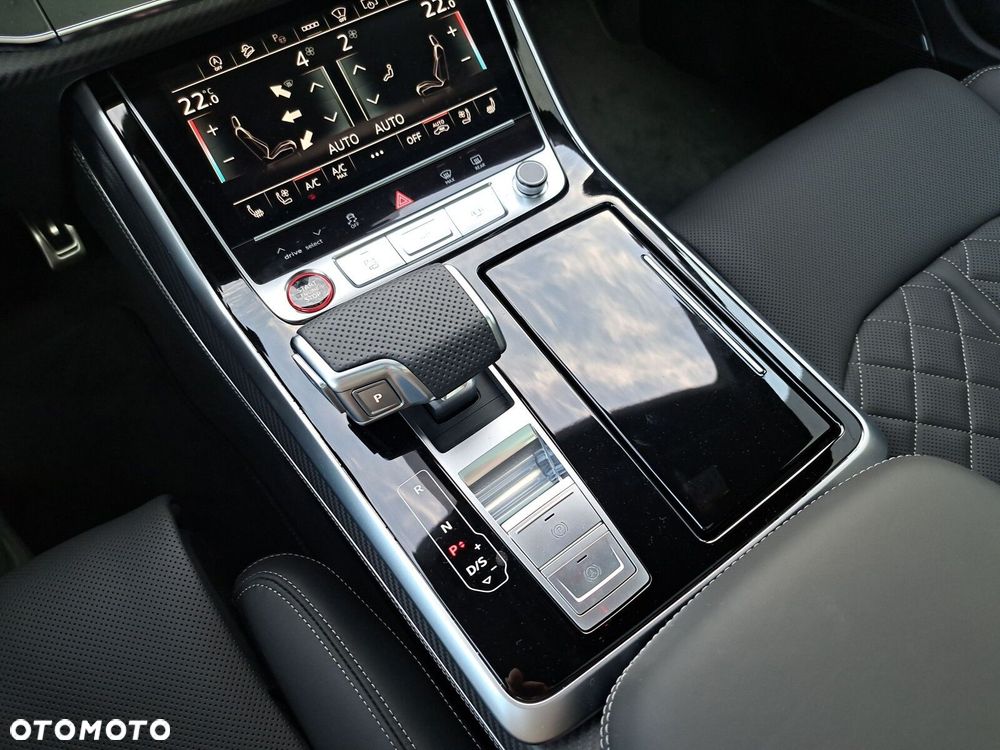 Audi SQ8 - 11