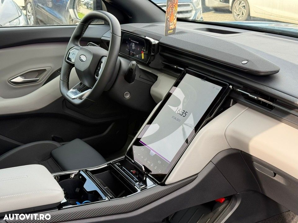 Ford Explorer AWD 79 kWh Extended Range Premium - 24