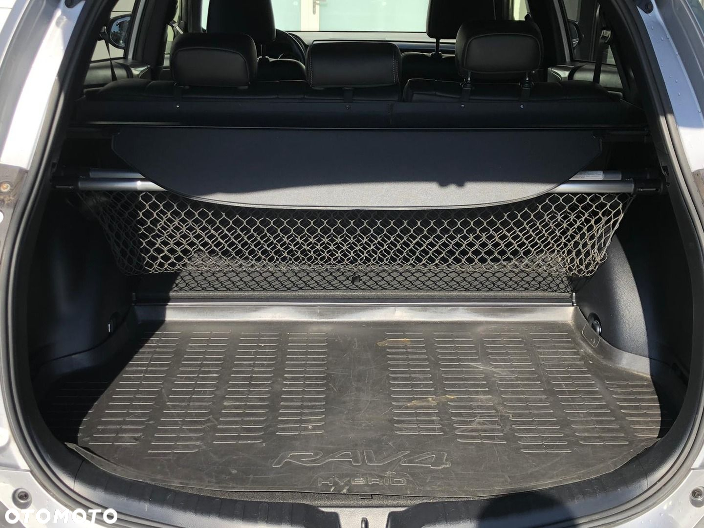 Toyota RAV4 - 24