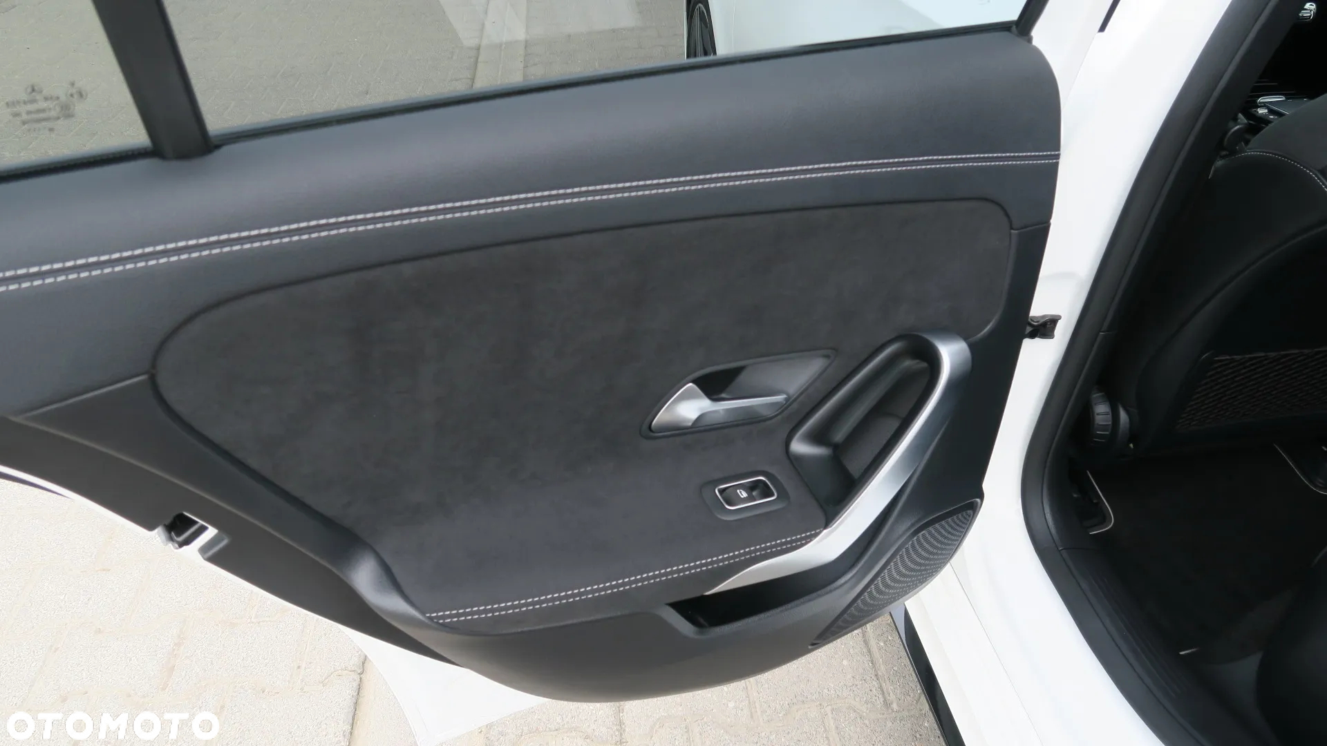Mercedes-Benz Klasa A 180 7G-DCT Progressive Advanced - 16