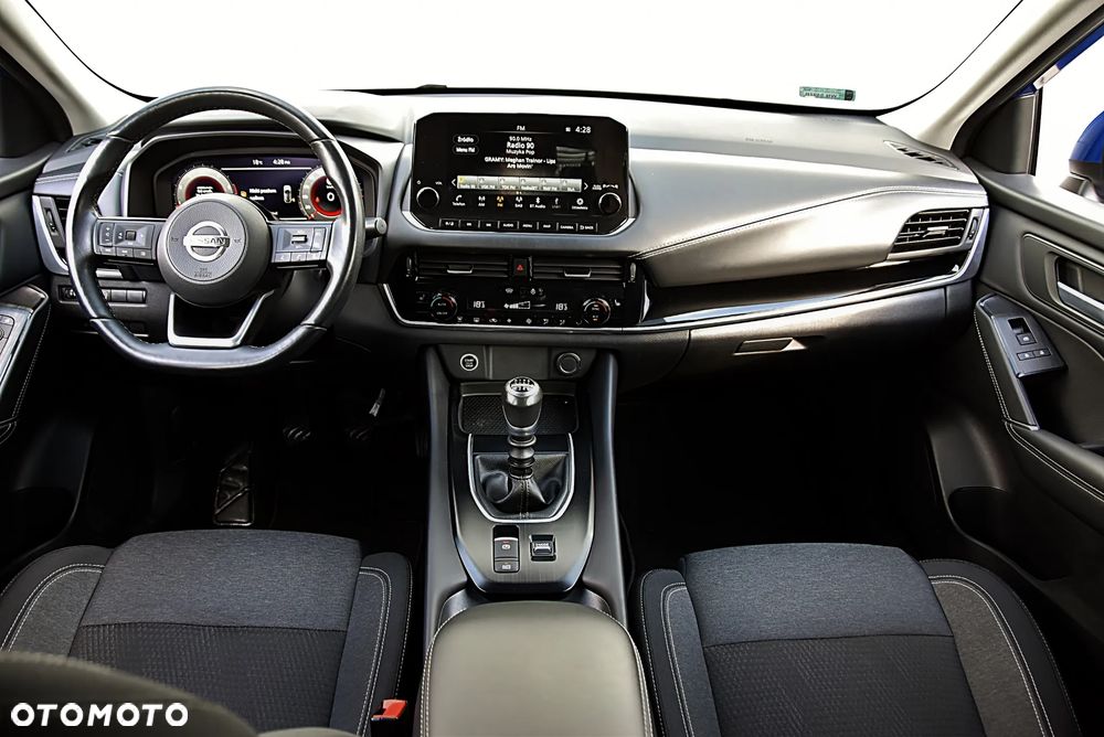 Nissan Qashqai 1.3 DIG-T N-Connecta EU6d - 18