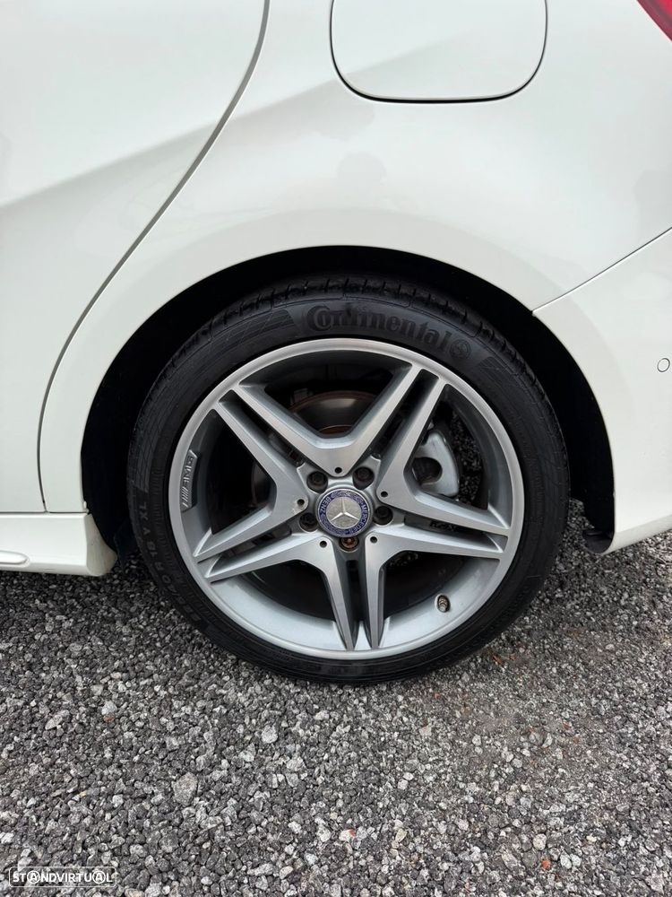 Mercedes-Benz B 220 d AMG Line - 14
