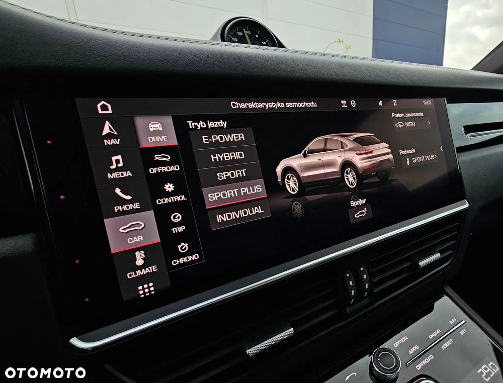 Porsche Cayenne - 30