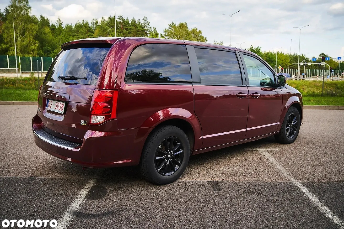 Dodge Grand Caravan - 35
