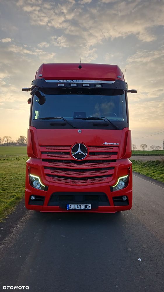 Mercedes-Benz Actros 2142 - 9