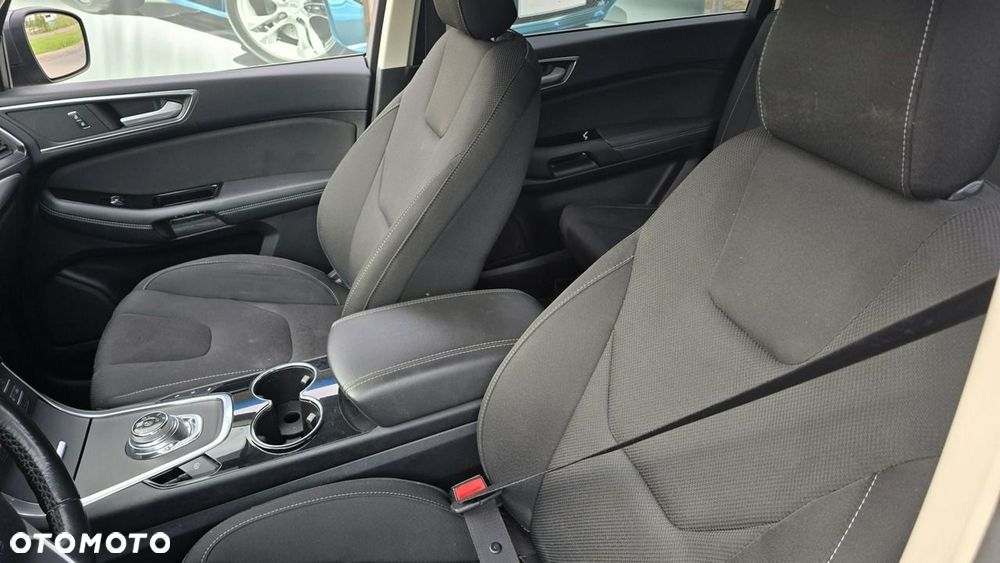 Ford S-Max - 21