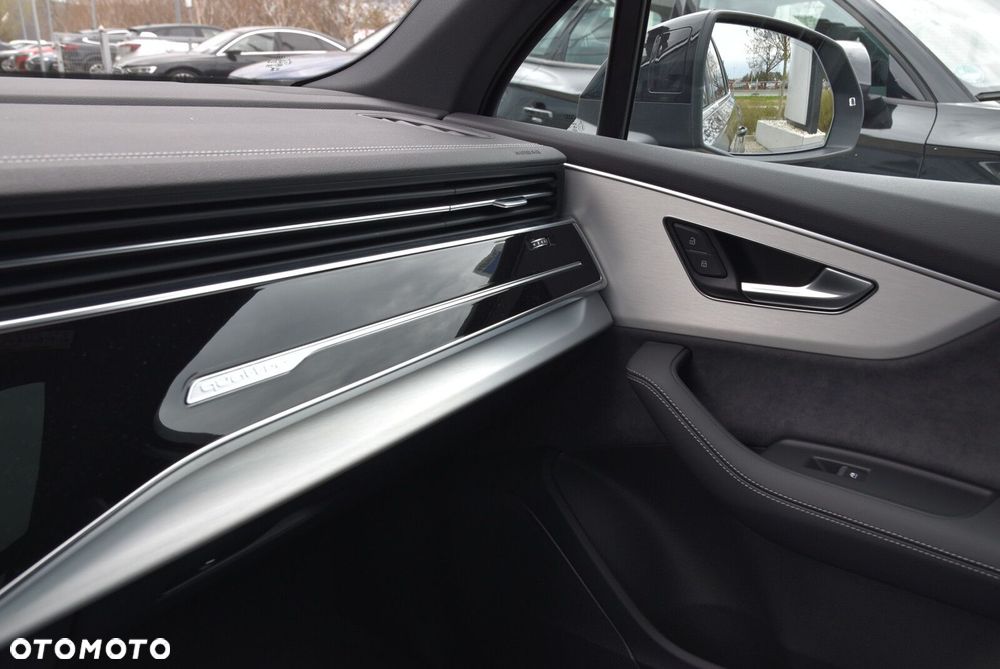 Audi Q7 - 12