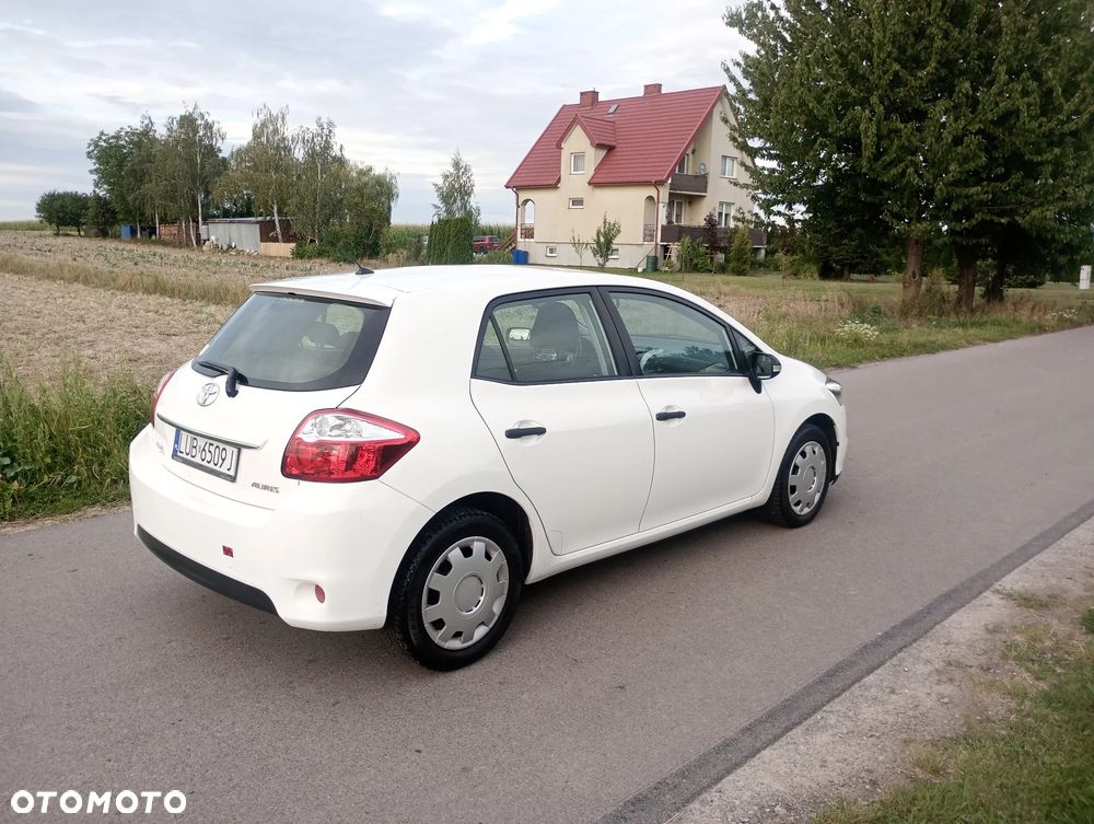 Toyota Auris 1.33 Dual-VVT-i Life - 18