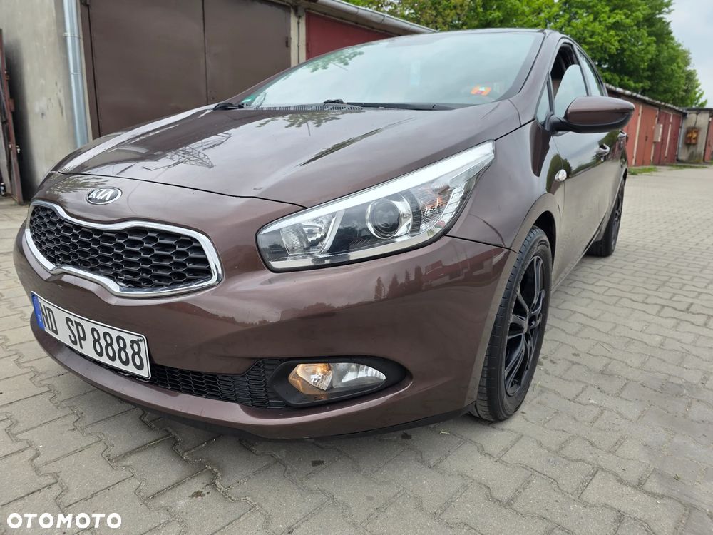 Kia Ceed 1.6 GDI L - 4