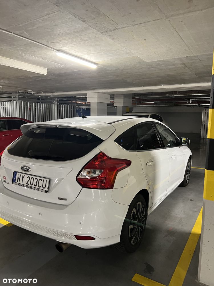 Ford Focus 1.6 EcoBoost Titanium - 2