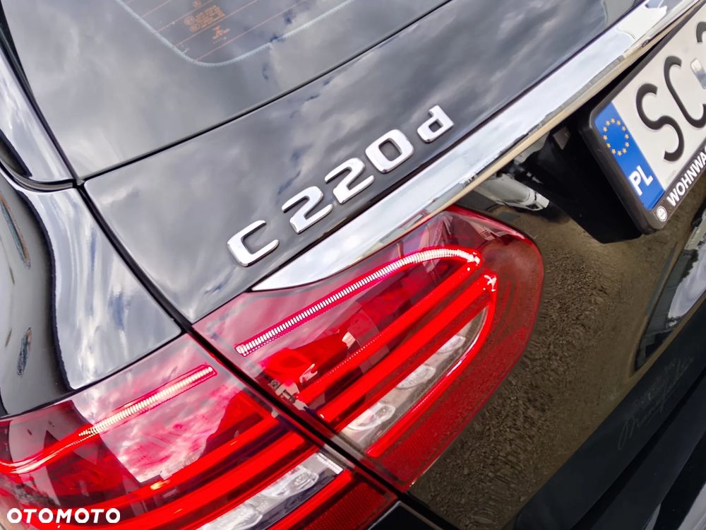 Mercedes-Benz Klasa C 220 d 9G-TRONIC Night Edition - 11