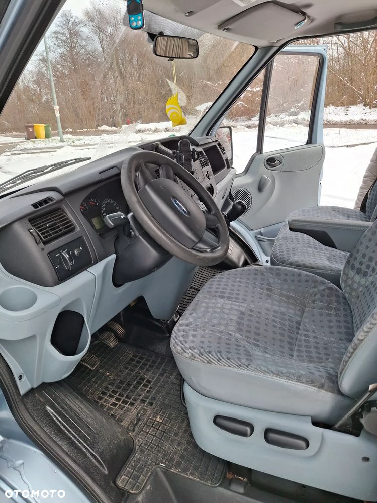 Ford Transit - 8