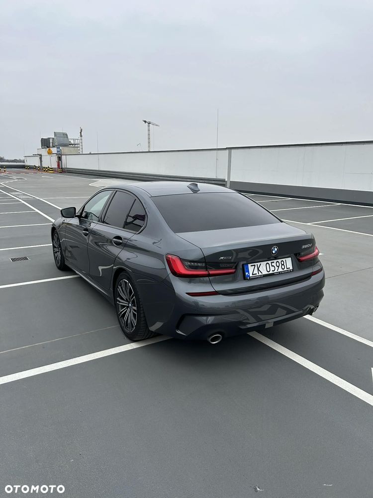 BMW Seria 3 320d M Sport - 7