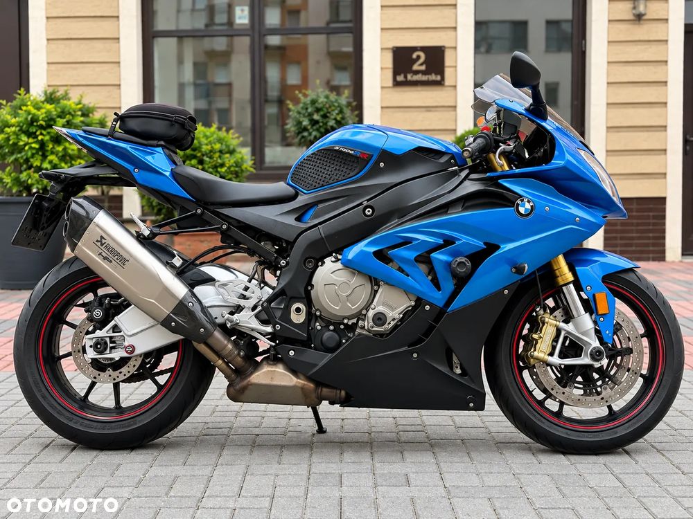 BMW S - 4