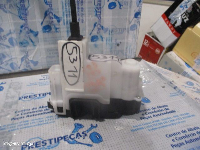 Fecho 51935115  52041739 FIAT  500 2 FASE 2 2017 1.2I 69CV 3P BRANCO FESQ 5 PINOS - 2