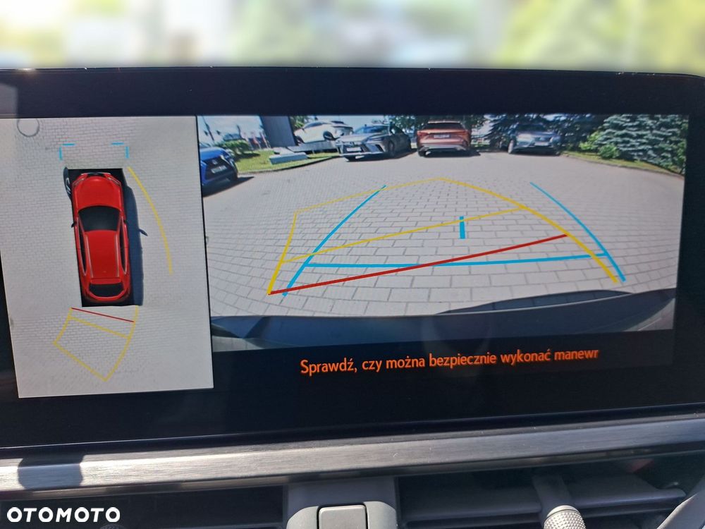 Lexus UX - 33