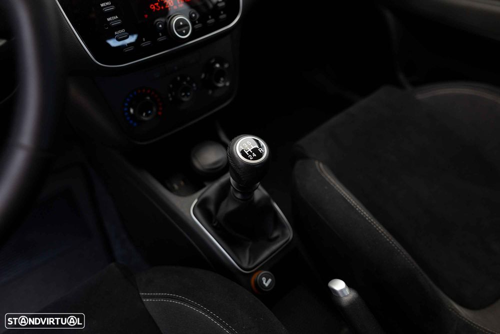 Fiat Punto 1.2 Lounge S&S - 28