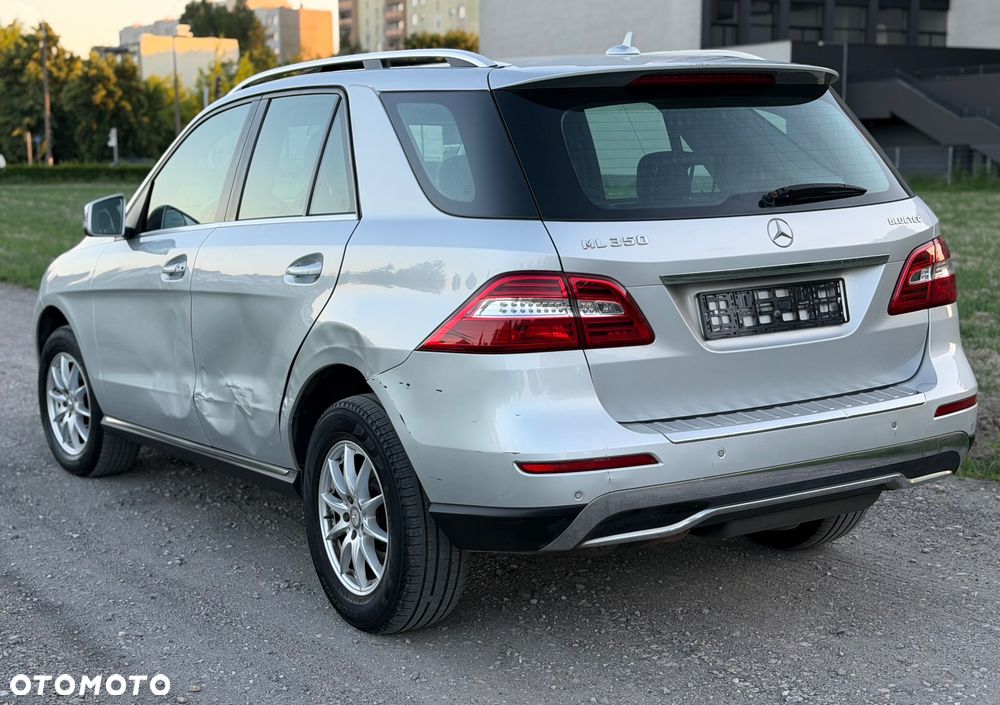 Mercedes-Benz ML - 24