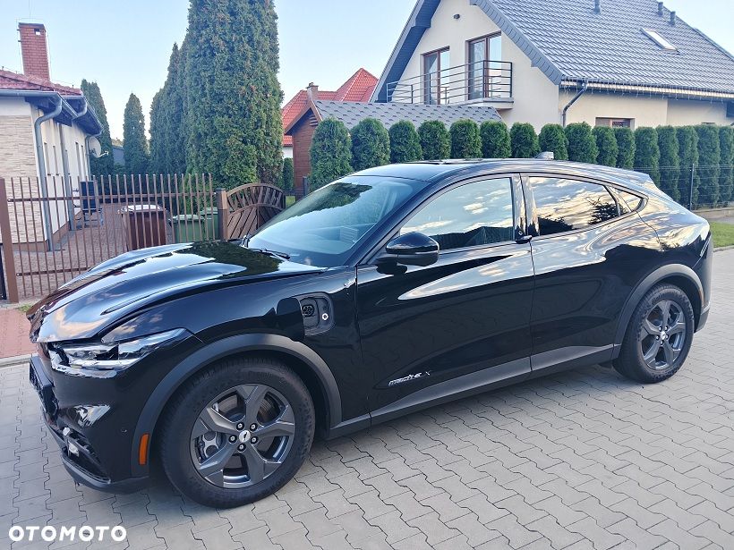Ford Mustang Mach-E 2021