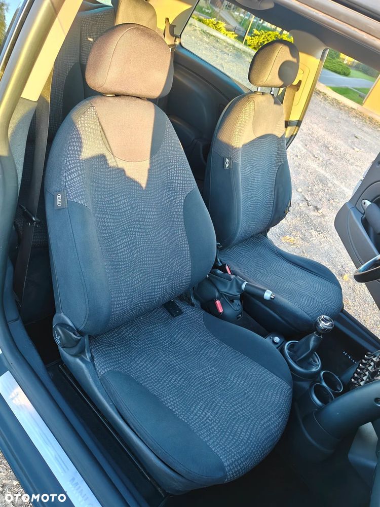 MINI Cooper Standard - 12