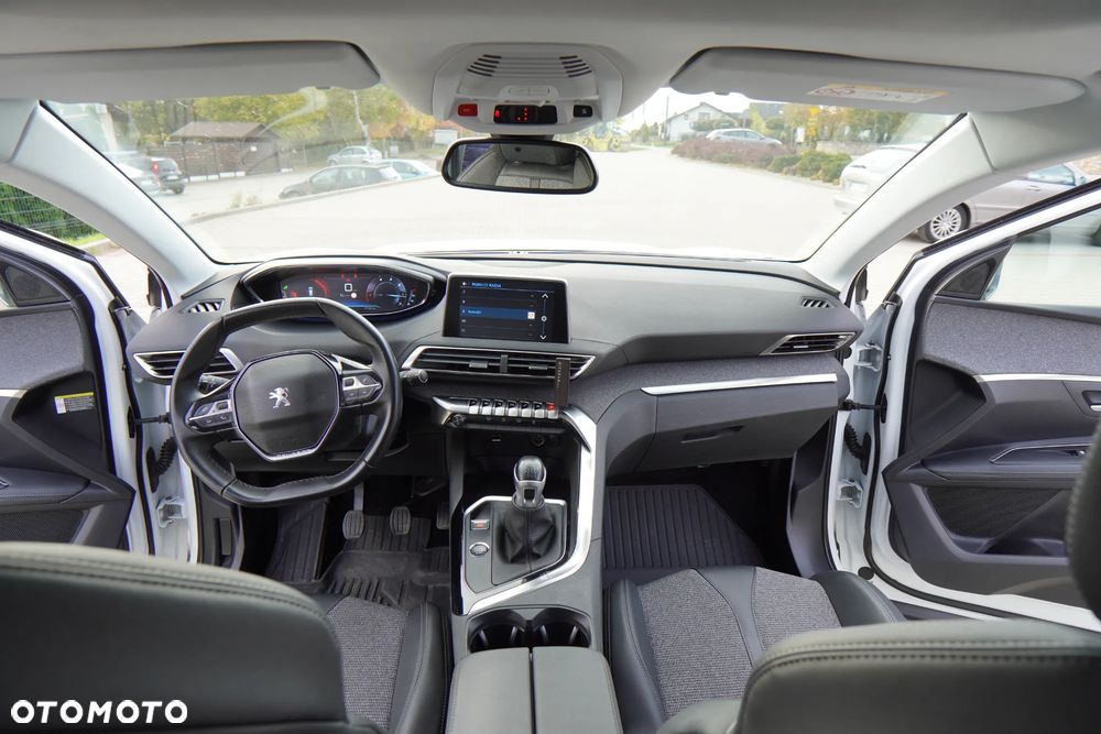 Peugeot 3008 1.5 BlueHDi Allure S&S - 9
