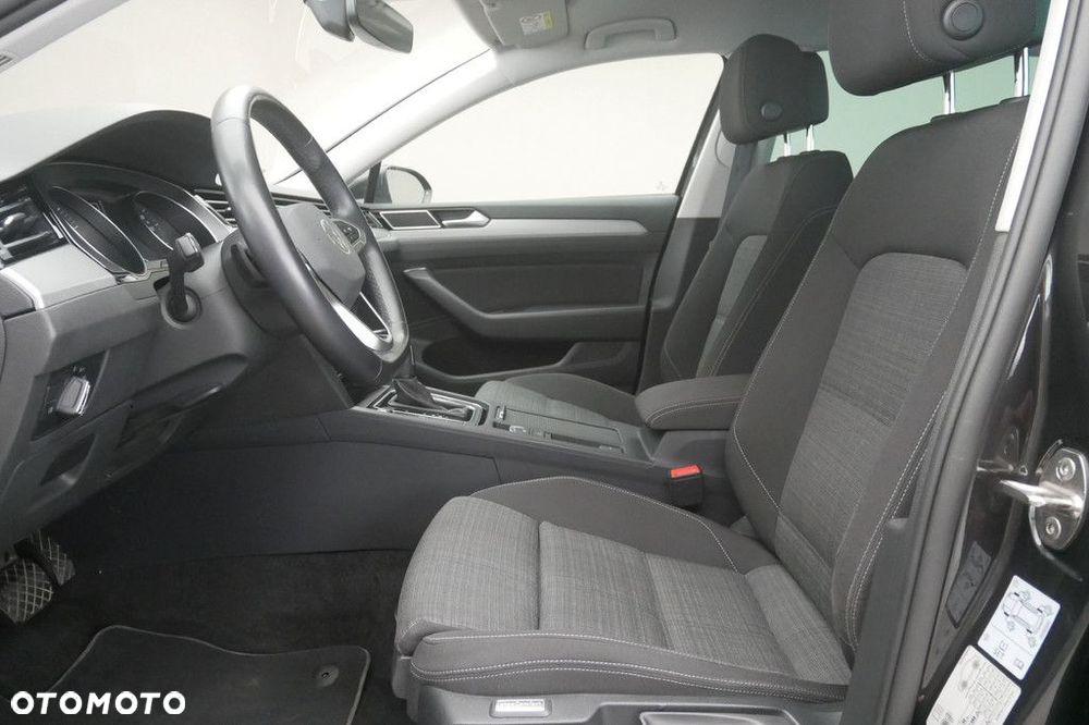 Volkswagen Passat Variant 1.5 TSI EVO Business DSG - 12
