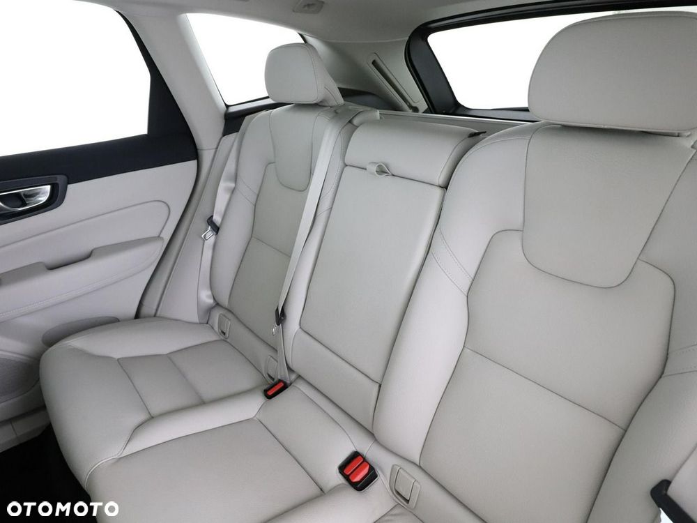 Volvo XC 60 T6 AWD Recharge Core - 19