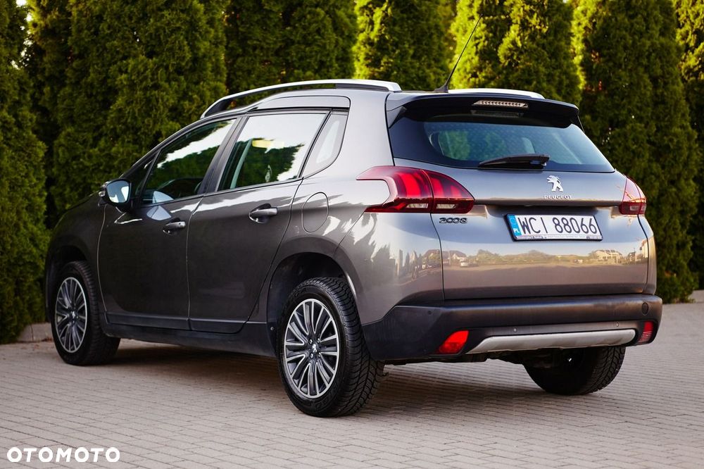 Peugeot 2008 - 12