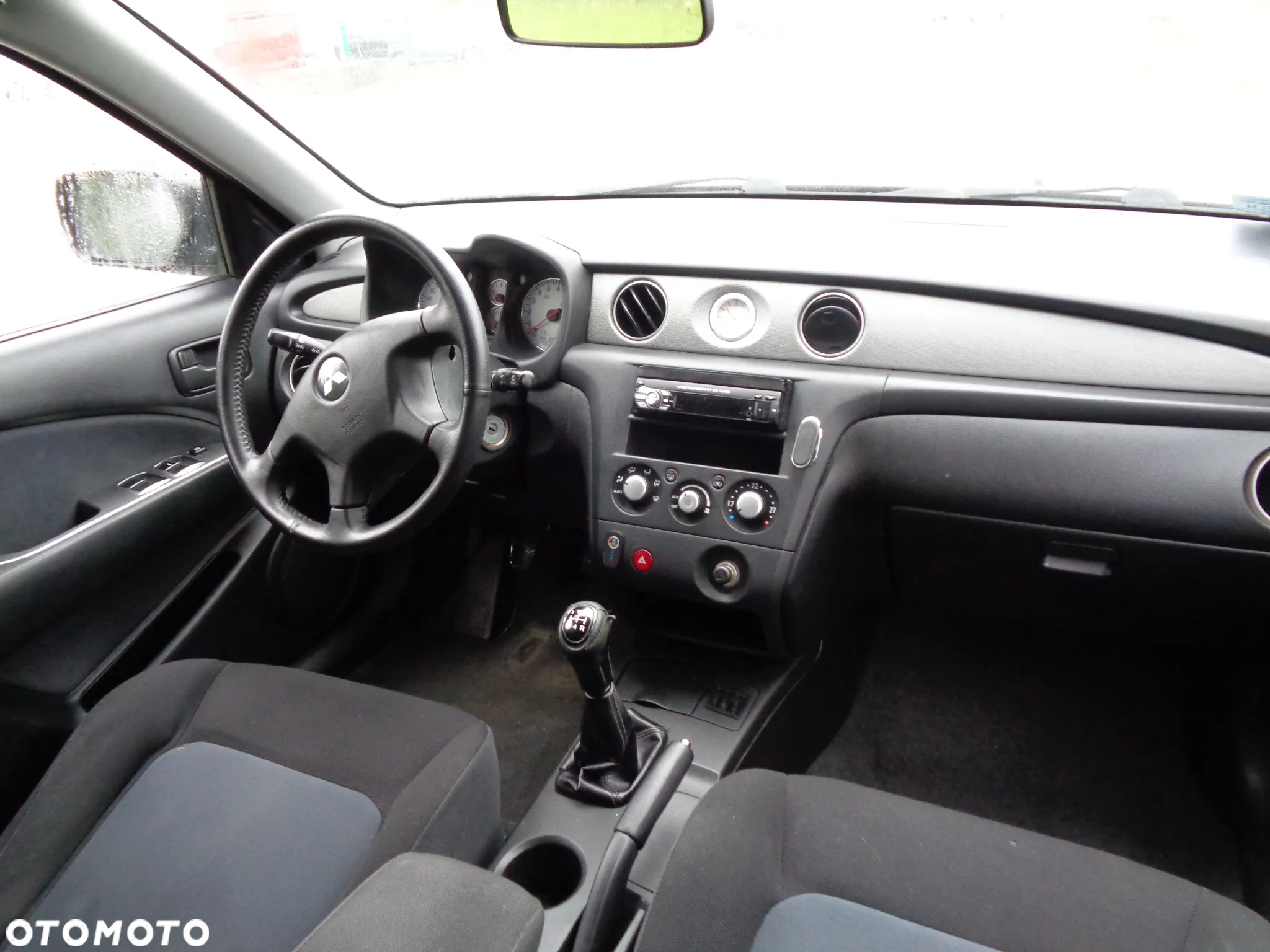 Mitsubishi Outlander 2.0 2WD Invite - 10