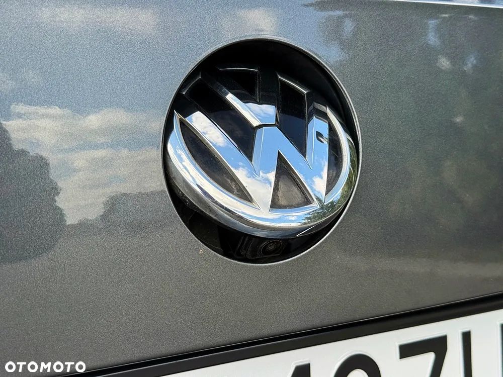 Volkswagen Passat Variant 2.0 TDI (BlueMotion Technology) Highline - 40