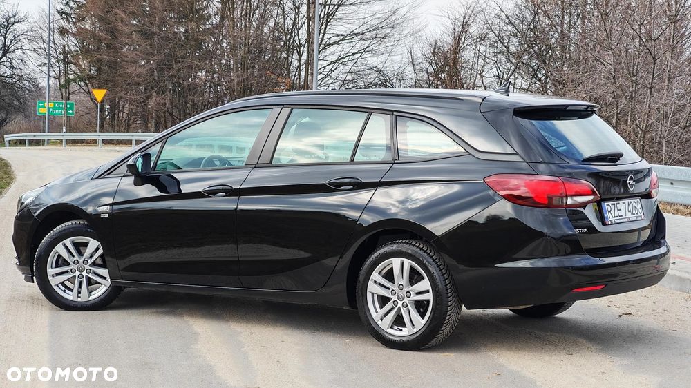 Opel Astra 1.4 Turbo Innovation - 11
