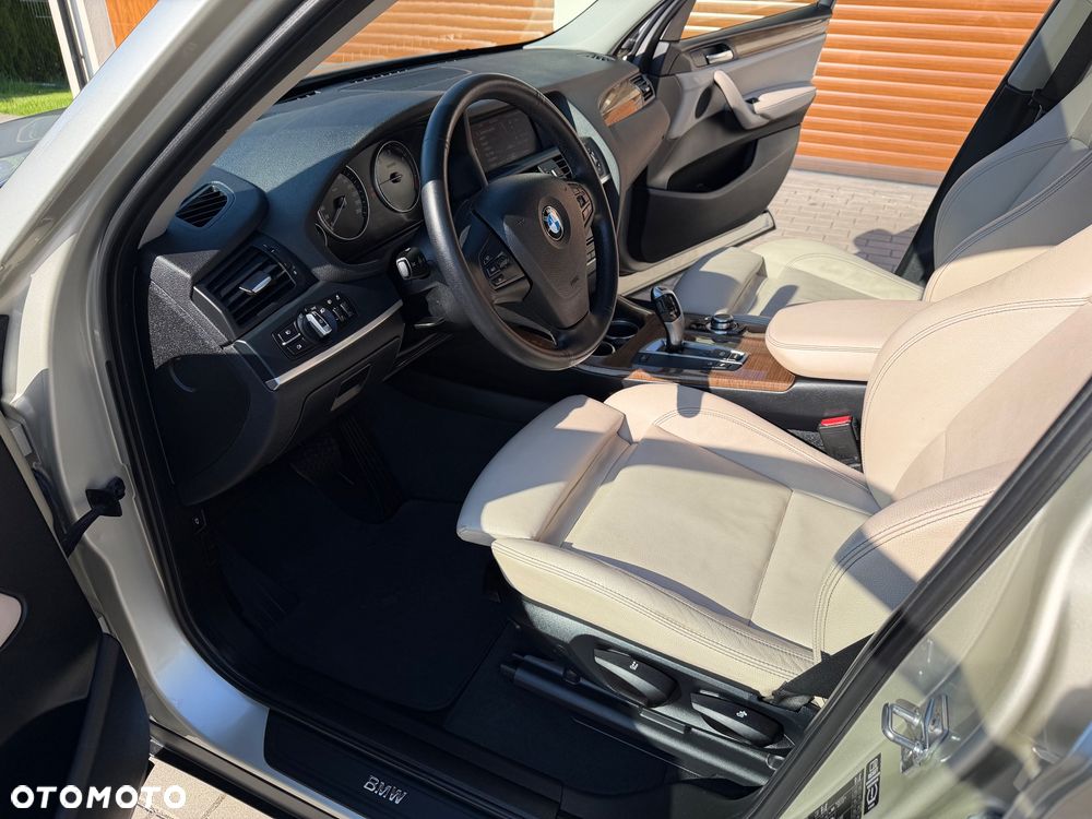 BMW X3 xDrive20d - 23
