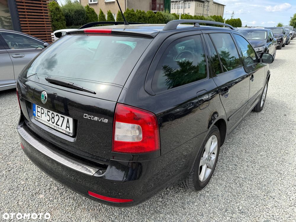 Skoda Octavia 1.6 Elegance - 11
