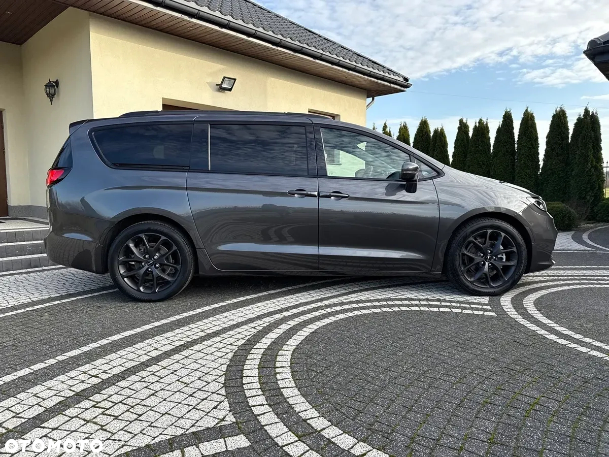 Chrysler Pacifica - 9