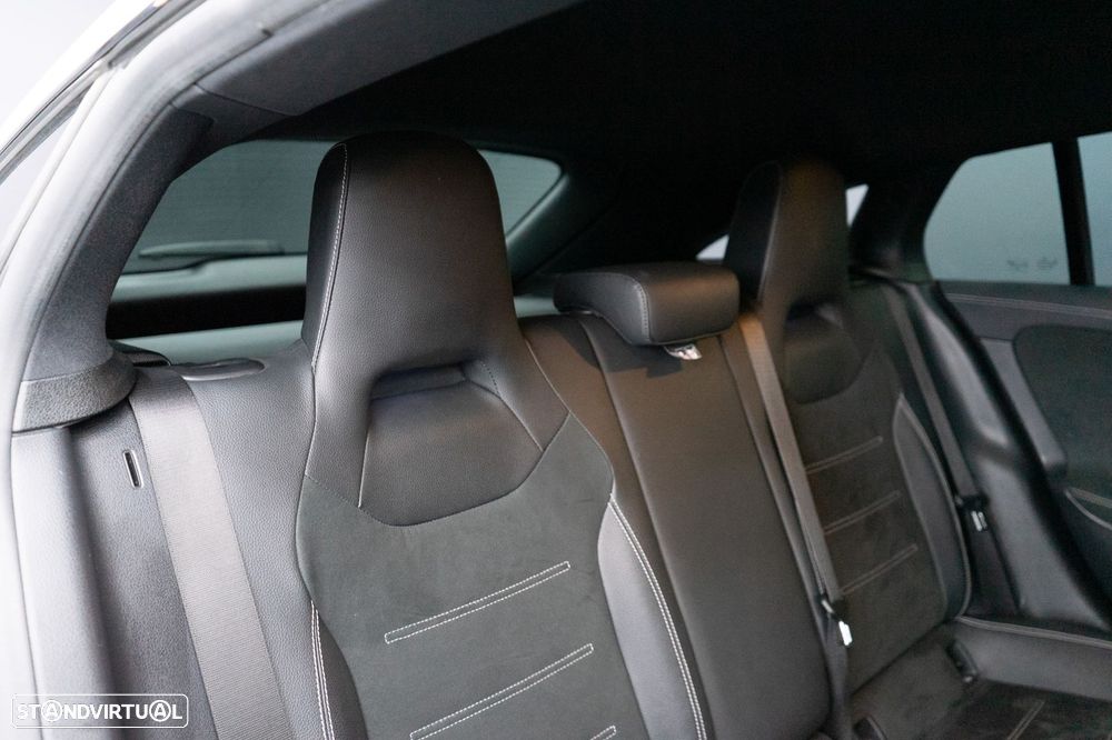 Mercedes-Benz CLA 250 e 8G-DCT Edition AMG Line - 52