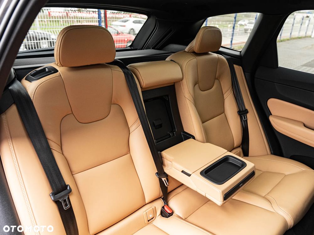 Volvo XC 60 T6 AWD Recharge Geartronic Inscription - 24