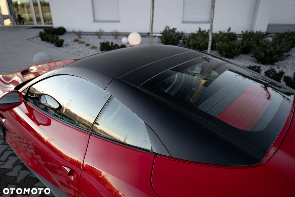 Ferrari Portofino - 25