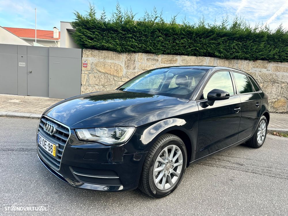 Audi A3 Sportback 1.6 TDI Attraction S tronic - 4