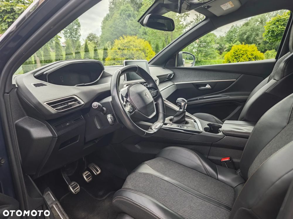 Peugeot 5008 - 10