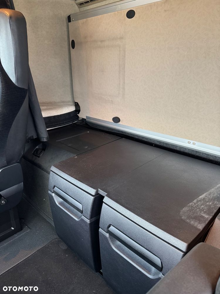 Mercedes-Benz Actros - 9