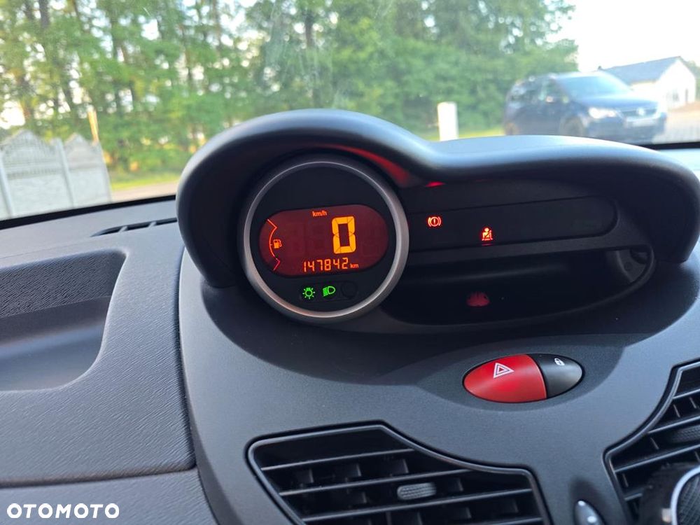 Renault Twingo dCi 75 Authentique - 22