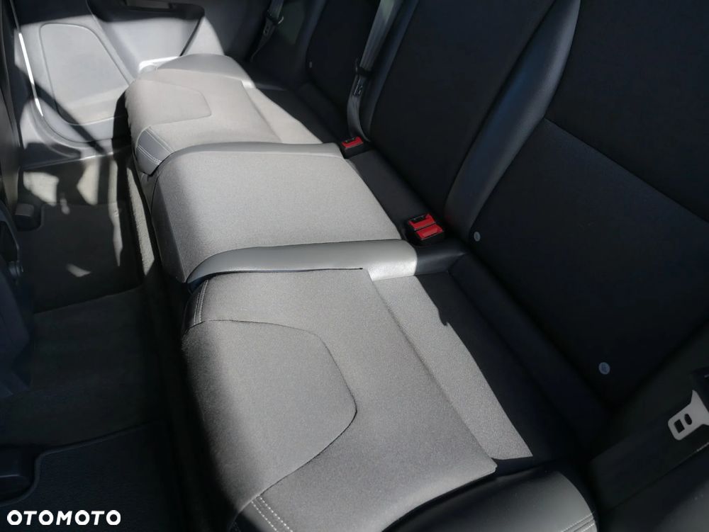 Volvo XC 60 D4 AWD Momentum - 24