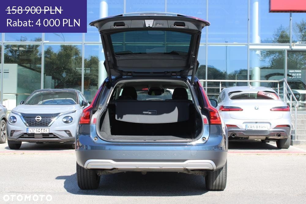 Volvo V90 Cross Country - 38