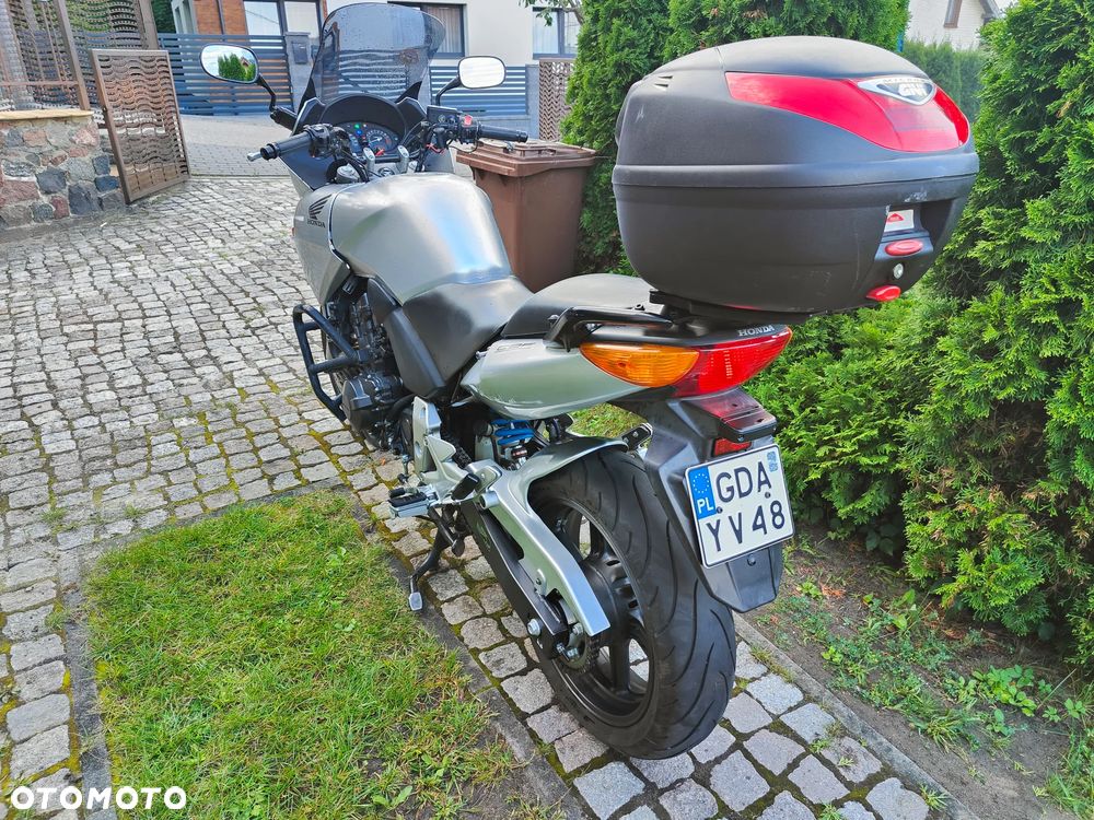 Honda CBF - 2