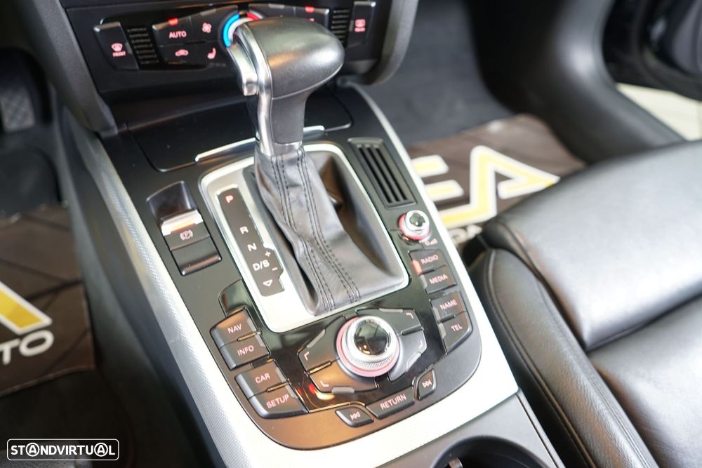 Audi A4 Avant 2.0 TDI Multitronic Business Line S-line - 31