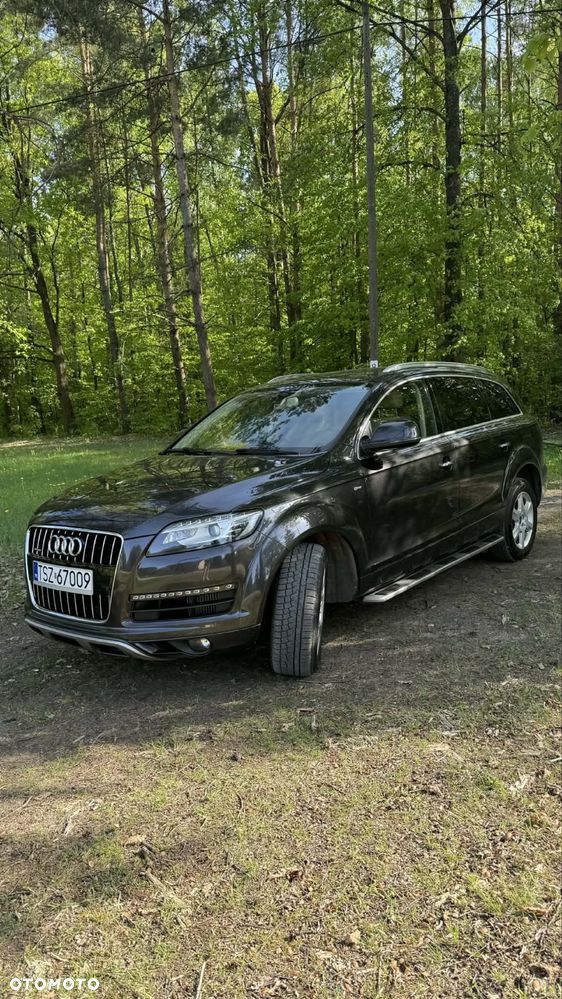 Audi Q7 - 1