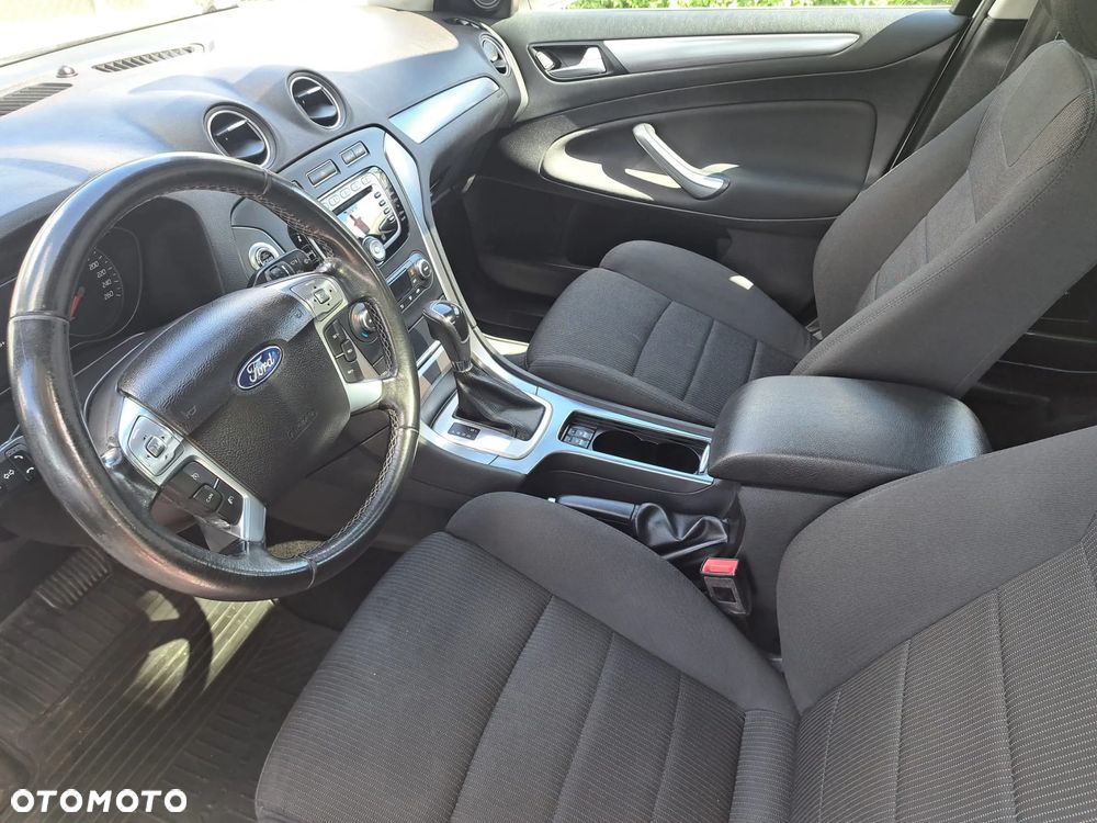 Ford Mondeo - 11