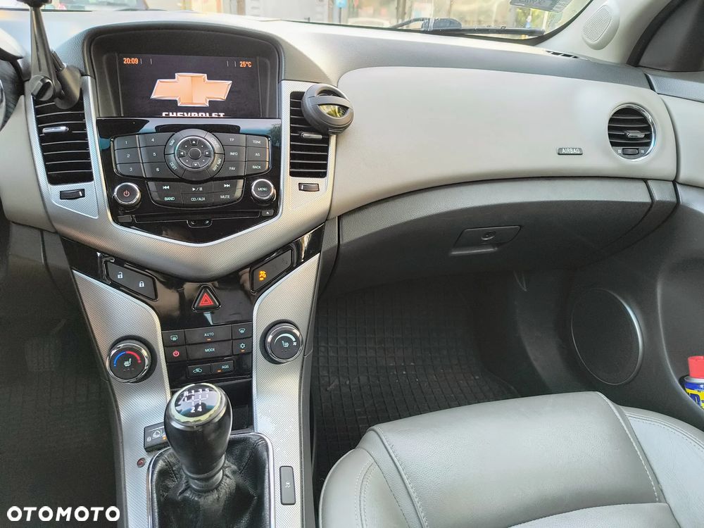 Chevrolet Cruze 1.8 LTZ - 7